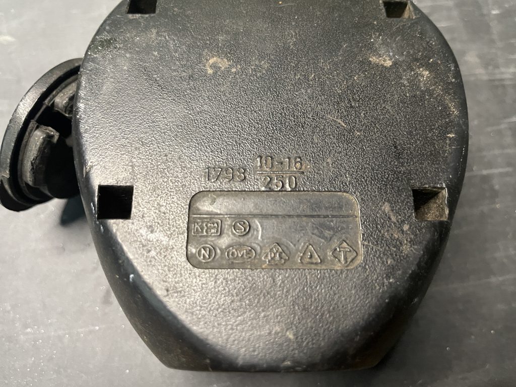3D сканирование заглушки переноски Schneider Merten 3 img 6370